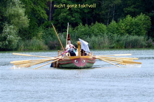 40 Querbeet mit dem Römerboot auf dem Dechsendorfer Weiher 